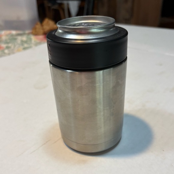 YETI Pop Top Limited Edition Stash Can rambler Koozie
With 12oz coaster 
New - Picture 2 of 9